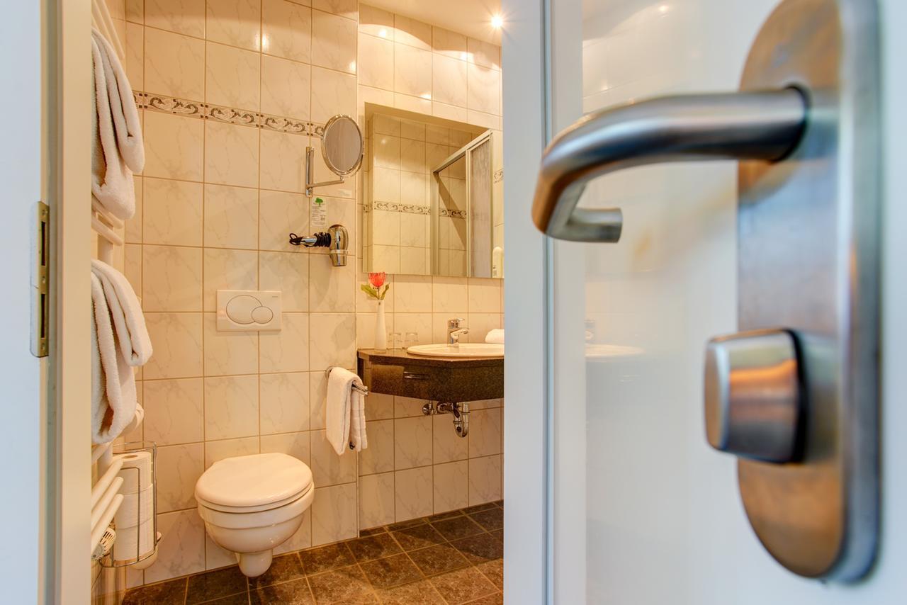 Hotel Elbinsel Free Parking Amburgo